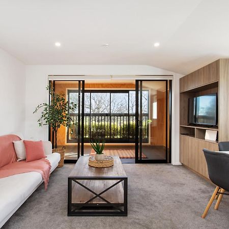 Penthouse Apartment Scenic Views-Spacious 2Br Christchurch Eksteriør bilde