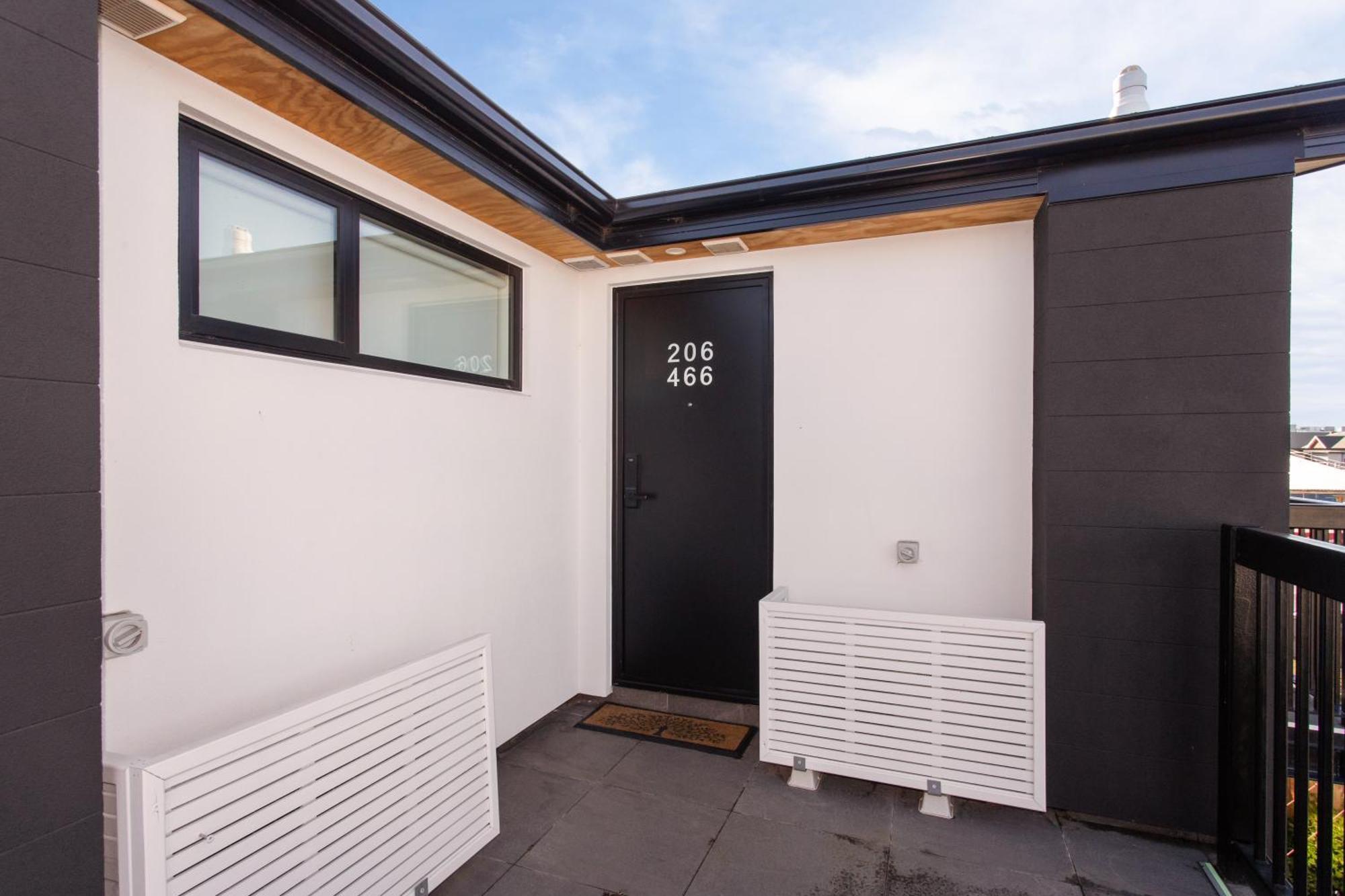 Penthouse Apartment Scenic Views-Spacious 2Br Christchurch Eksteriør bilde
