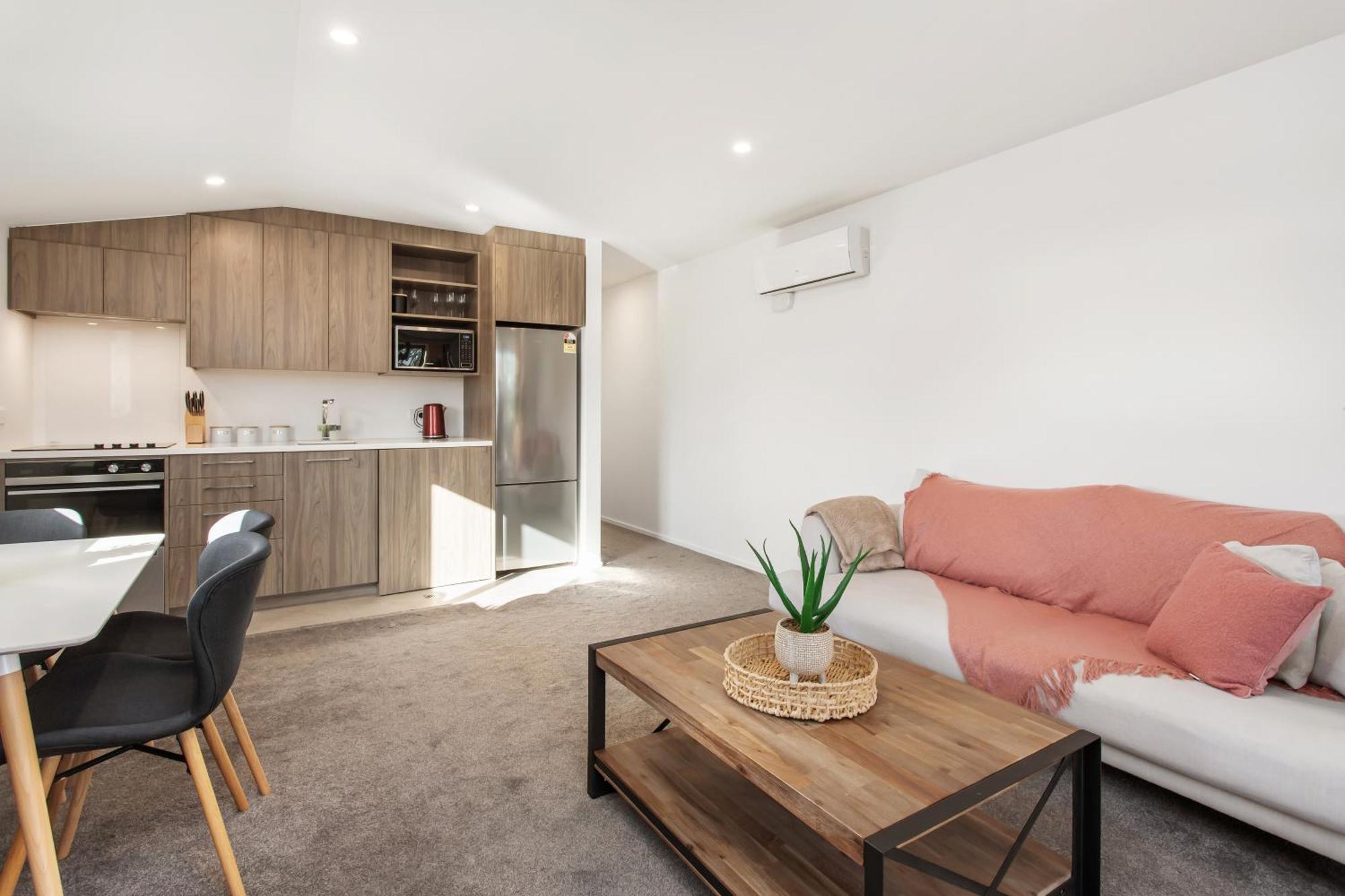 Penthouse Apartment Scenic Views-Spacious 2Br Christchurch Eksteriør bilde